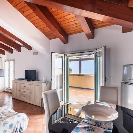 House&villas - La Terrazza Sul Borgo Apartment Marzamemi