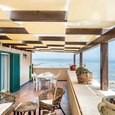 House&villas - La Terrazza Sul Borgo Apartment Marzamemi